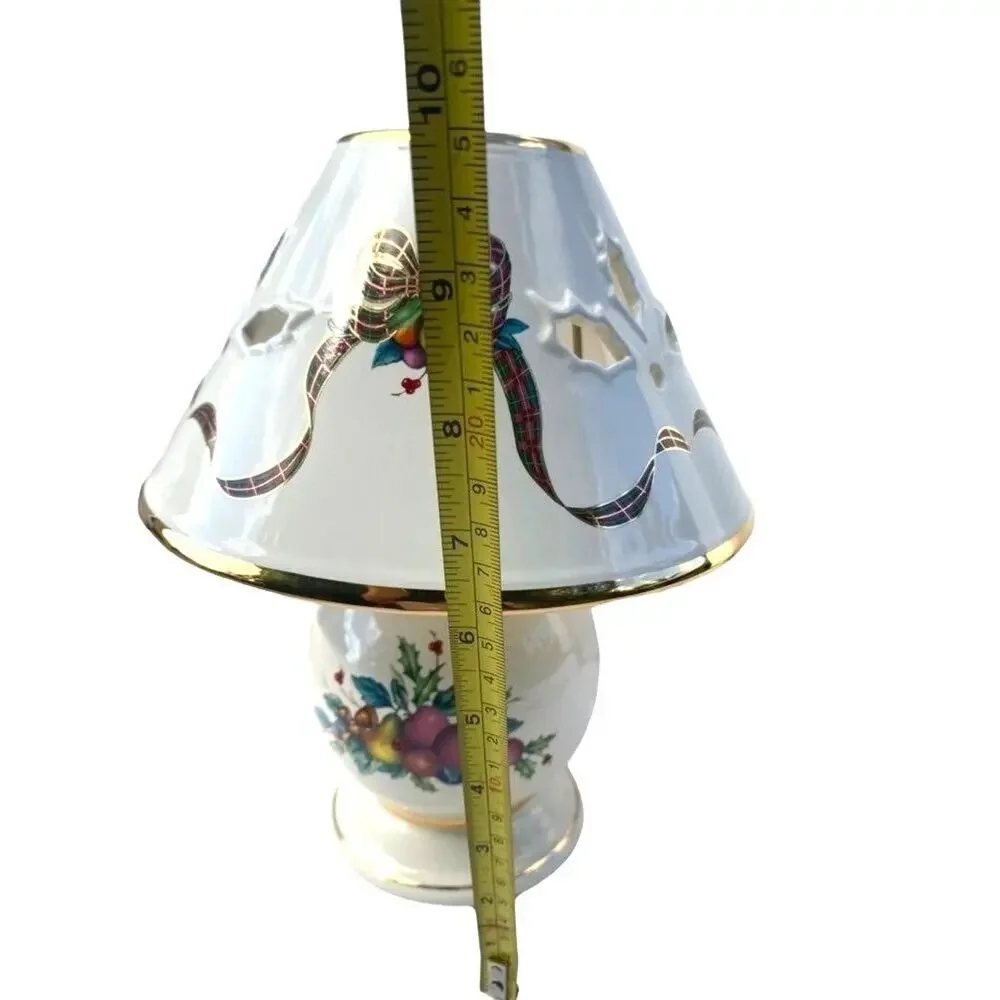 Lenox Holiday Tea Ligh Candle Holder Christmas lamp